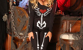 Kelly Madison Bone Job 277102 I May Be The One With Bones On My Costume, But When The Real Bone Comes Out To Play, That'S My Favorite Kind Of Job!
