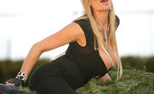 Kelly Madison Kelly Gets A Tree 277230 Kelly Fucks Her X-Mas Tree Up And Then Gets Fucked Under The Light Of Her Tree On Fire.
