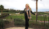 Kelly Madison Bringing In 2011 Pt. 2 277287 So, You Wanna Fuck? Just Dial Up Kelly And See What Makes You Hard In The Morning
