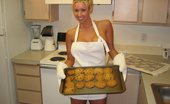 Kelsey XXX 277635 A Blonde Babe Wearing Only An Apron Bakes Cookies
