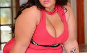 Plumper Pass Emma Bailey Dinner Is Served 285527 BBW Superstar Emma Bailey Is Making Her Return To Plumper Pass And She Is Looking Bigger And Better Than Ever. Emma Is Looking Sexy In Her Tight Pink Dress... Look At Those Gorgeous Boobs! She'S At Home Cooking Up Some Dinner For Her Boyfriend When He Dec
