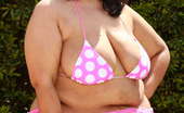 Plumper Pass Vylett Vonne Poolside Plumpin 285604 Today We Have Us A New Cummer Named Vylette Vonne! Wow This Girl Is Thick, Sexy And With A Huge Ass! What A Sexy Face On Vylette. This Newbie Has Some Hot Thick Thighs And Some Nice Real Big Tits. She'S Horny And Lonely And Waiting For Some Good Dick. Her