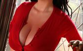 Rachel Aldana Redsweater-Set1 286189 Redsweater-Set1
