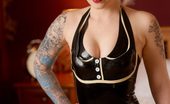 Latex Heaven 299452 Leanne James Onj
