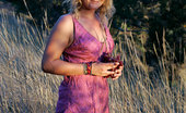 Girls Out West Jazmin Sunset 303884 Yummy Jazmin Basks In The Glowing Light Of The Setting Sun. Sucking On Some Juicy Grapes And Jazmin Is In The Mood For Some Self Loving? Yeah... Getting Down In The Grass, Popping Out Of Her Bra, Her Hands Run Down To Her Furry Pussy For A Bit Of Playtime