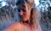 Girls Out West Jazmin Sunset 303884 Yummy Jazmin Basks In The Glowing Light Of The Setting Sun. Sucking On Some Juicy Grapes And Jazmin Is In The Mood For Some Self Loving? Yeah... Getting Down In The Grass, Popping Out Of Her Bra, Her Hands Run Down To Her Furry Pussy For A Bit Of Playtime