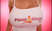 Pinup Files Denise Milani 305112 Denise Milani Vol. 6 Set 1 <B>Denise Milani'S</B> Almost Too Hard To Fathom Curves, Combined With Her Uncanny Sexiness And Amazing Charm Make Her A Winner Through And Through And This One, Taken In One Of Our Classic Pinup Logo T-Shirts, Is Definitely One