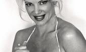 Pinup Files 305155 Barbaramoore 35mm Vol01 BarbaraMoore-35mmblackandwhiteset
