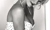Pinup Files 305155 Barbaramoore 35mm Vol01 BarbaraMoore-35mmblackandwhiteset
