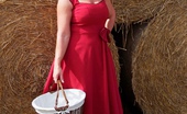 TAC Amateurs Horny Harvest 314751 What A Lovely Time For A Picnic Right In The Middle Of Harvest Time. Melody X
