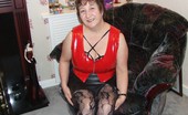 TAC Amateurs Red & Black 314780 Dont I Look Great In Red And Black, You Should Cum And Visit Me Xxxx
