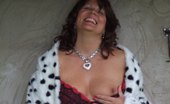 TAC Amateurs See Whats Under My Spotted Dressing Gown 315131 
