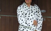 TAC Amateurs See Whats Under My Spotted Dressing Gown 315131 
