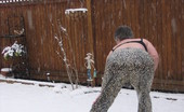 TAC Amateurs Snow Strip 315910 A Cold And Snowy Day At Home, Girdlegoddess Just Has To Get Out And Strip Down For You In The Snow.
