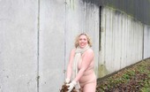 TAC Amateurs Barby'S Frozen Nipples 316324 Brrrrr Its So Cold Outside, But At Least I Had My Scarf And Gloves To Keep Me Warm
