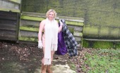 TAC Amateurs Barby'S Frozen Nipples 316324 Brrrrr Its So Cold Outside, But At Least I Had My Scarf And Gloves To Keep Me Warm
