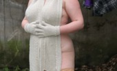 TAC Amateurs Barby'S Frozen Nipples 316324 Brrrrr Its So Cold Outside, But At Least I Had My Scarf And Gloves To Keep Me Warm
