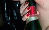 TAC Amateurs Champagne 316494 I Want Invite You To Drink A Glass Of Champagne With Me.Lick It From My Body And Fill It In My Pussy To Drink It Out.Oh

