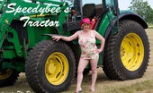 TAC Amateurs Speedy Bee'S Tractor 318148 Hi Guys, I Just Cant Believe What A Glorious Summer We Are Having, I Havent Been Outdoors So Much For Ages, And As You K
