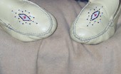 TAC Amateurs Dirty Phone Call 318501 This Is All About My Feet Wearing Moccassins, My Ass And My Hairy Little Kitty...Seems I Cant Even Talk On The Phone Wit
