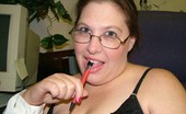 TAC Amateurs Office Girl 318859 I Have Been Working Hard At My Job And Have Asked My Boss For A Raise And He Has Told Me I Would Have To Put A Bit More
