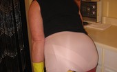 TAC Amateurs Latex & The Girdle Goddess 319111 I See Im Gojng To Have To Clean Up Here If I Show You My Sexy Girdle With My Latex Gloves On, You Will Do The Dishes Im
