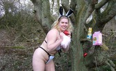TAC Amateurs Barby Finds An Easter Tree 319547 Hope You Enjoy This Fun Set, They Are Just To Wish You All A Very Happy Easter. Xxxxxxxxxxxx
