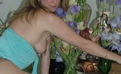 TAC Amateurs Devlynn Brings The Flowers Inside 319592 Flowers Just Make Me All Warm And Tingly. Add In A Cool Glass Dildo, And You Have A Hothouse... Kisses, Devlynn
