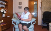 TAC Amateurs Chair Fun 319629 Cum And Join My In My Big Armchair As I Get Comfy For My Member Rob
