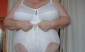 TAC Amateurs White Bra & Big White Pants 320318 
