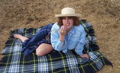 TAC Amateurs Picnic 320765 Living In The Fen Lands Of England As I Do Means There Are Excellent Opportunities For Picnics However When Reaching Our

