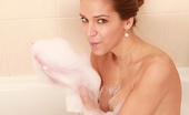 Hairy Twatter Silvie Delux 330474 Sexy Shower Time With Super Hairy DDF Starlet Silvie Delux
