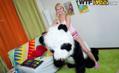 Panda Fuck Amelie Pure 340840 Blondie With Super-Hot Ass Gets Her Slammed By A Sex Toy
