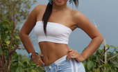 Joon Mali Topless Capris NN 343823 Adorable Asian Teen Flaunts Her Bubble Butt In Capri Pants
