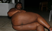 Phat Black Freaks 348090 Massive Black Slut Gets Nailed
