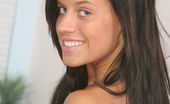 Hungarian Honeys 351763 Klara Smetanova Sporty Babe Stripping