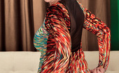 MILF Tugs Lin Boyde 353887 An Old, Cock-Loving Slut Named Lin Boyde

