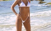 Bikini Dream Ramona Ramirez 363665 Sexy Brunette In Bikini Plays In The Ocean
