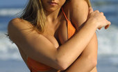 Bikini Dream Lindsay Schoneweis 363702 Lindsay Schoneweis At The Beach
