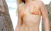 Bikini Dream Taylor Nix 363705 Taylor Nix Yellow Bikini