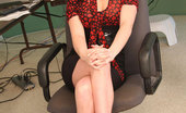 Glamour Models Gone Bad Jennifer White 364836 Stunning Brunette Shows Her Pussy At The Office
