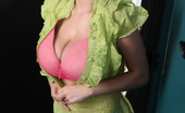 Tessa Fowler Green Top Pink Bra Set 1 371539 I Love Looking Sweet, And Acting Naughty. I Feel So Cute This Lime Green Top And Hot Pink Bra, But When I Get My Cleavage Out I Go From Cute To Sexy! Xoxoxo -- Tessa
