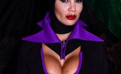 Cosplay Babes Jasmine Jae Mistress Of All Evil 375232 Mistress Of All Evil Toying Her Wet Pussy Hard
