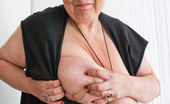 OMG Big Boobs Anika Mature Big Saggy Tits
