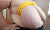 OMG Big Boobs 375628 Daphne BBW Large Breasts
