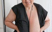OMG Big Boobs 375812 Anika Mature Big Saggy Tits
