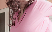 OMG Big Boobs 375818 Anika Q Cup Breasts
