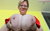 OMG Big Boobs 375842 Tiffany BBW Big Nipples
