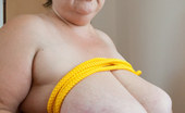 OMG Big Boobs 375985 Daphne BBW Large Breasts
