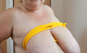 OMG Big Boobs 375985 Daphne BBW Large Breasts
